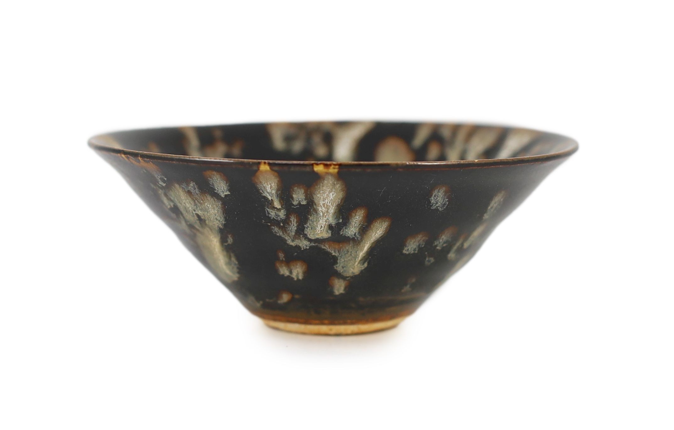 A Chinese Jizhou tortoiseshell glazed tea bowl, Song dynasty, 12.3cm